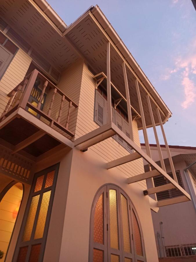 Priya Boutique House Bed & Breakfast Bangkok Eksteriør bilde